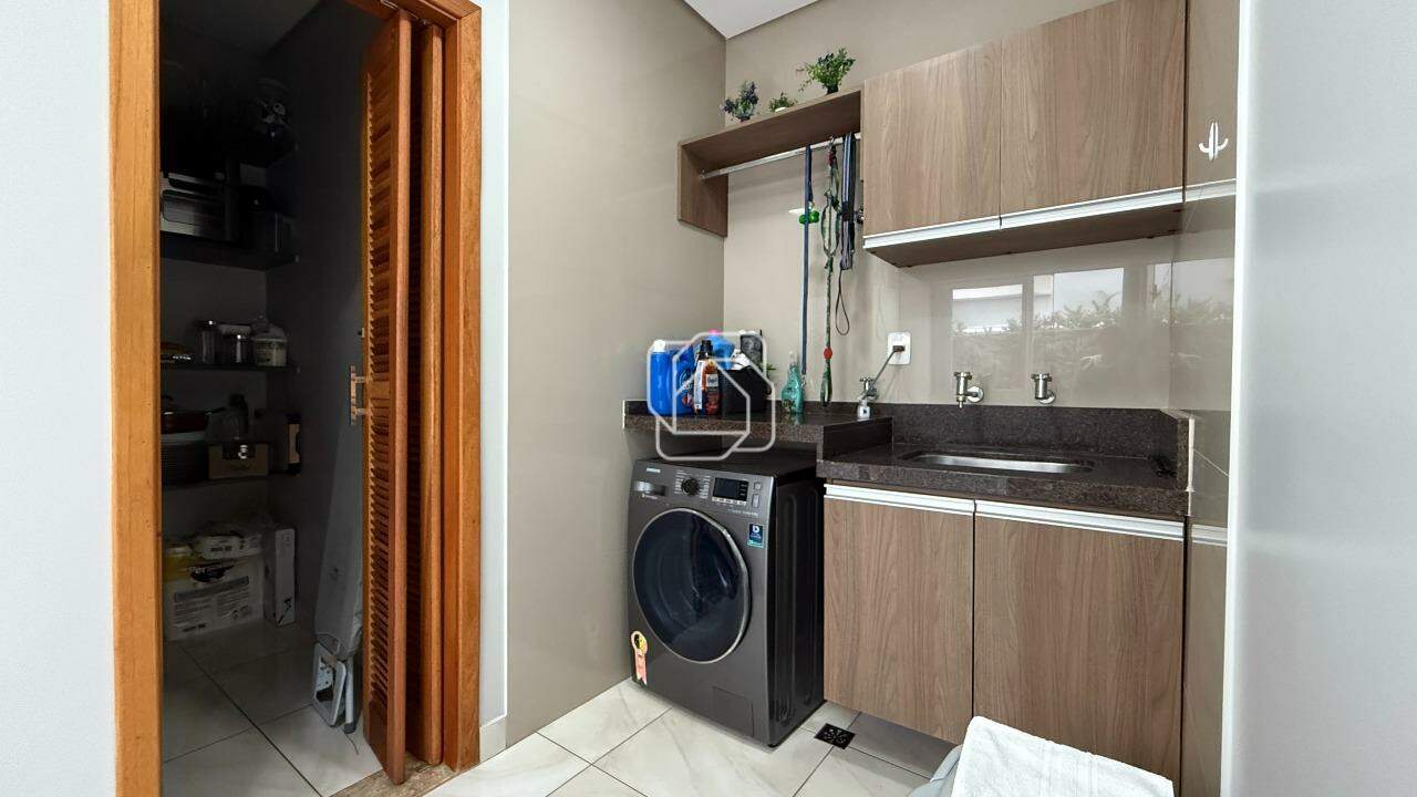Casa de Condomínio à venda em Indaiatuba - SP - Jardim Residencial Maria Dulce: Lavanderia