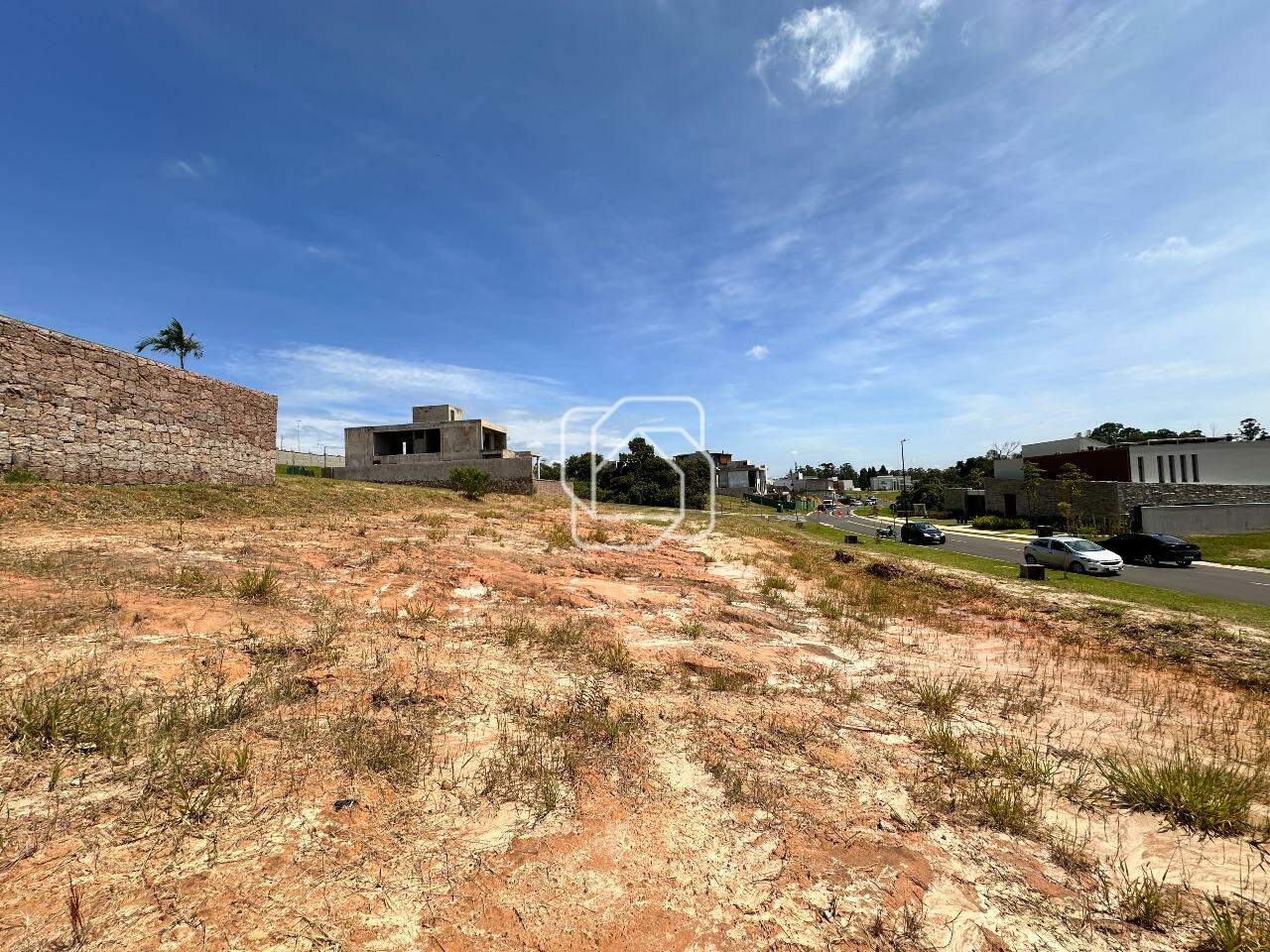 Terreno à venda em Indaiatuba - SP - Parque Villa dos Pinheiros: Visão geral do terreno