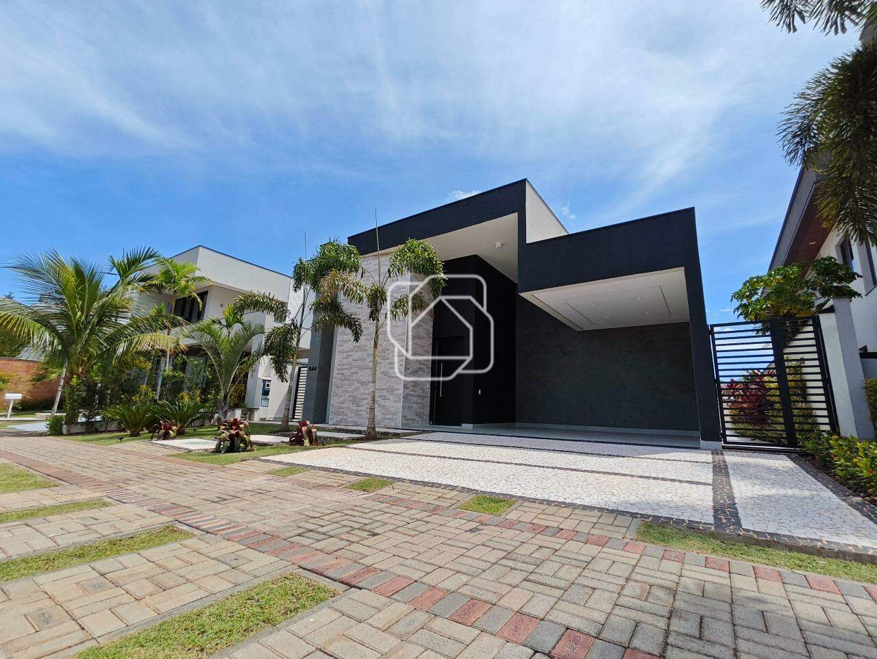 Casa de Condomínio à venda em Indaiatuba - SP - Jardim Maison Du Parc: Fachada