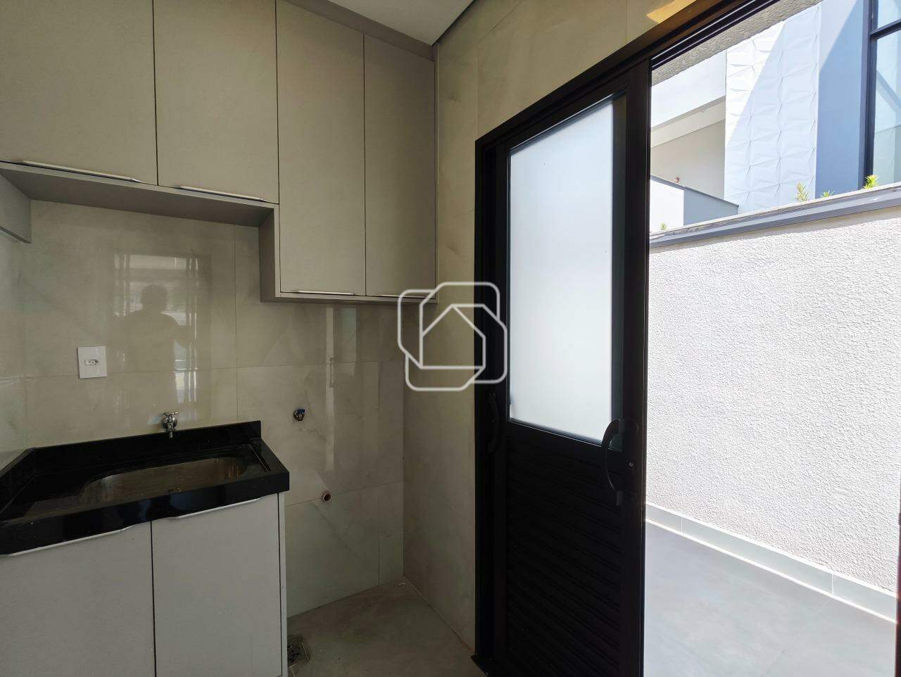 Casa de Condomínio à venda em Indaiatuba - SP - Jardim Maison Du Parc: Lavanderia