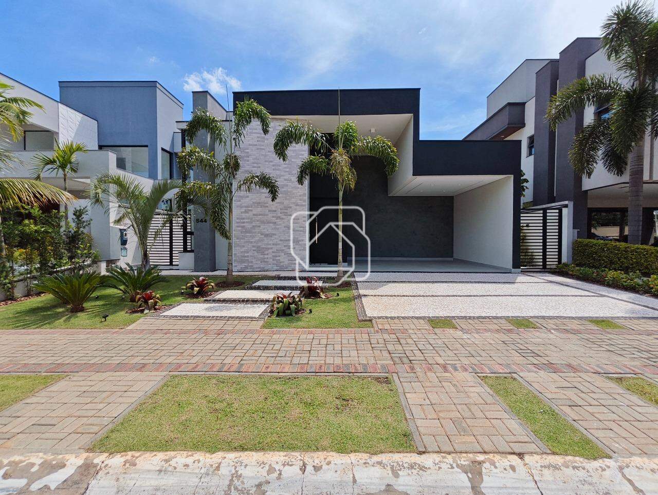 Casa de Condomínio à venda em Indaiatuba - SP - Jardim Maison Du Parc: Fachada