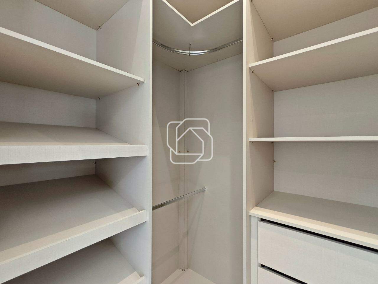 Casa de Condomínio à venda em Indaiatuba - SP - Jardim Maison Du Parc: Closet