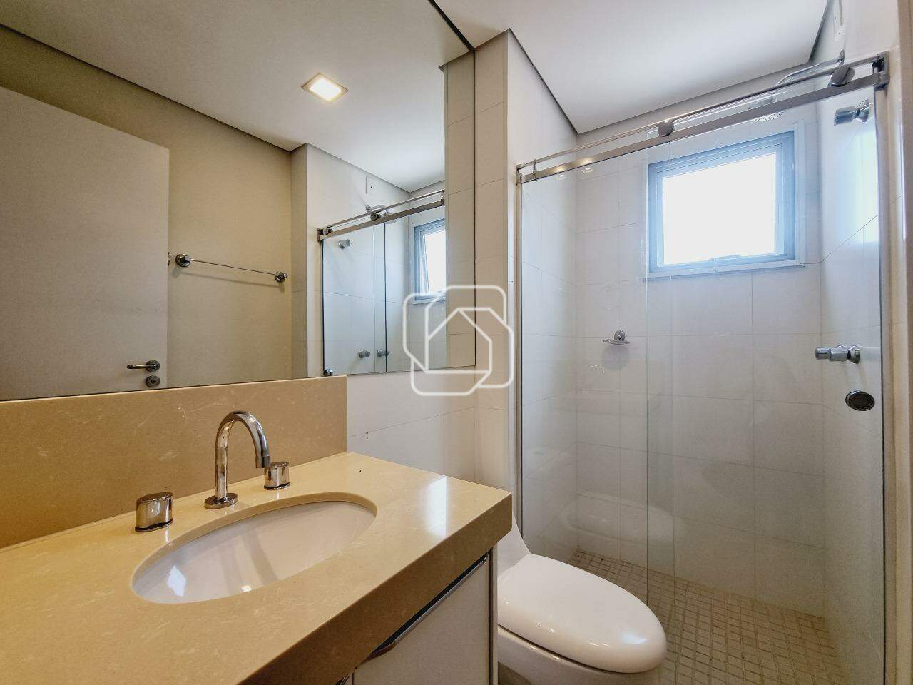 Apartamento para aluguel em Indaiatuba - SP - Edifício Imagine: Banheiro