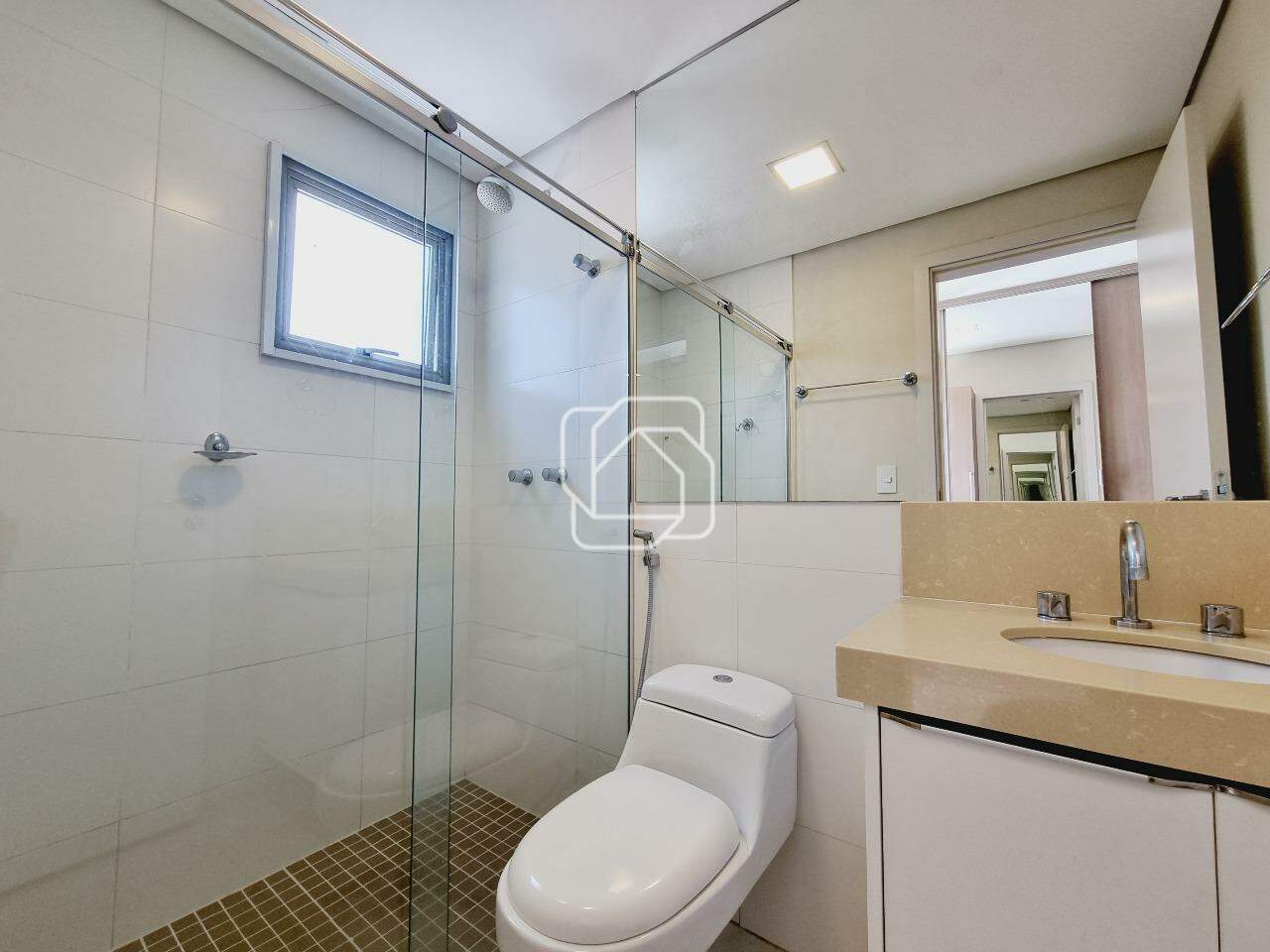 Apartamento para aluguel em Indaiatuba - SP - Edifício Imagine: Banheiro