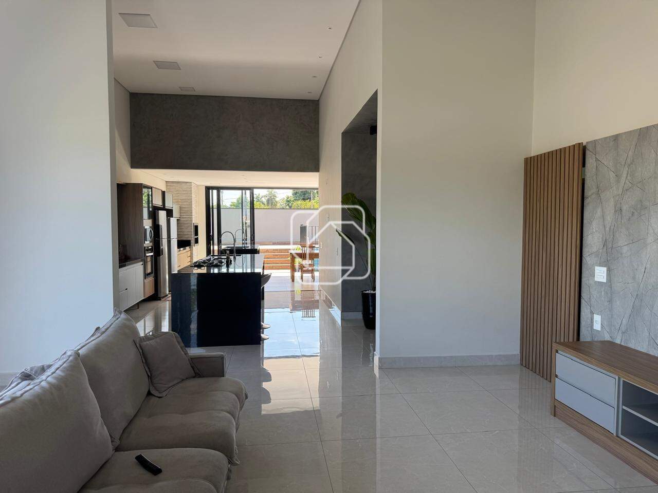 Casa de Condomínio à venda em Salto - SP - Portal dos Bandeirantes Salto: Sala