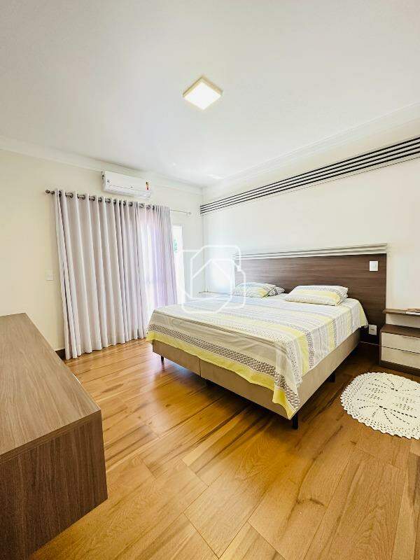 Casa de Condomínio à venda em Salto - SP - Portal dos Bandeirantes Salto: