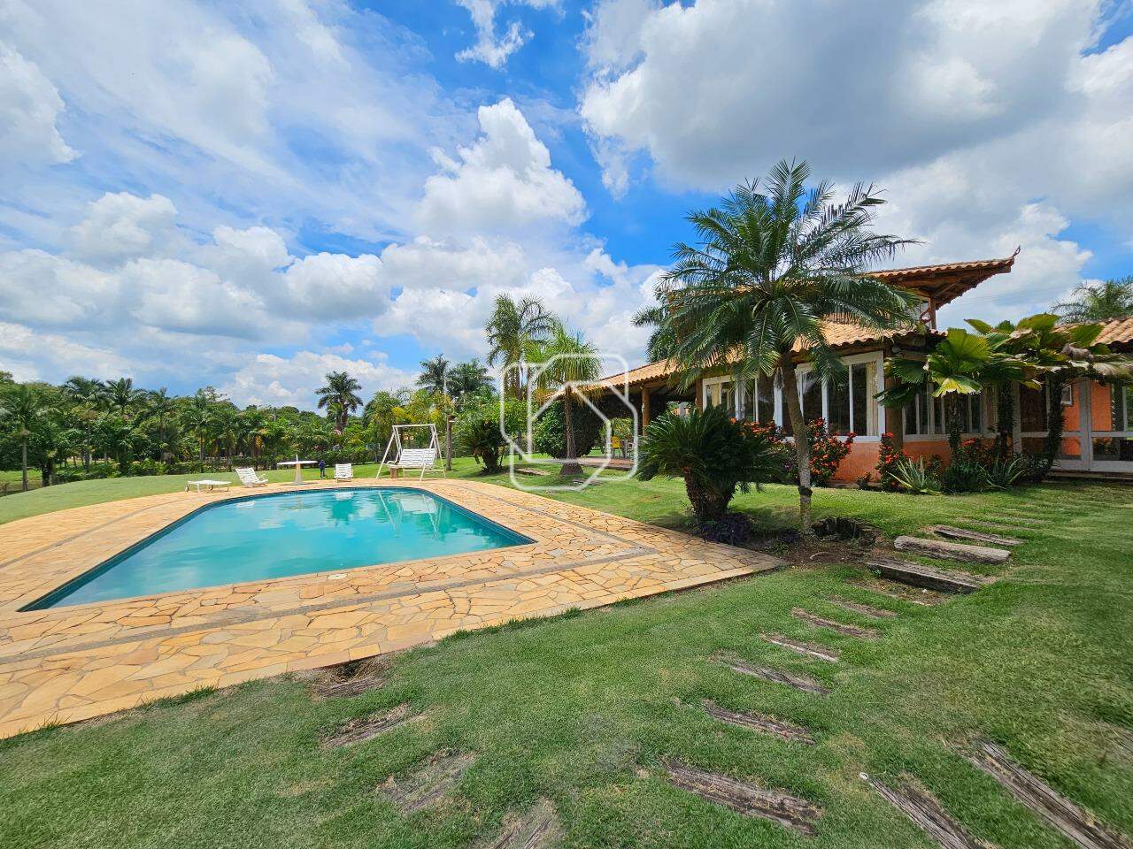 Casa de Condomínio à venda em Indaiatuba - SP - Parque da Grama: Área da piscina