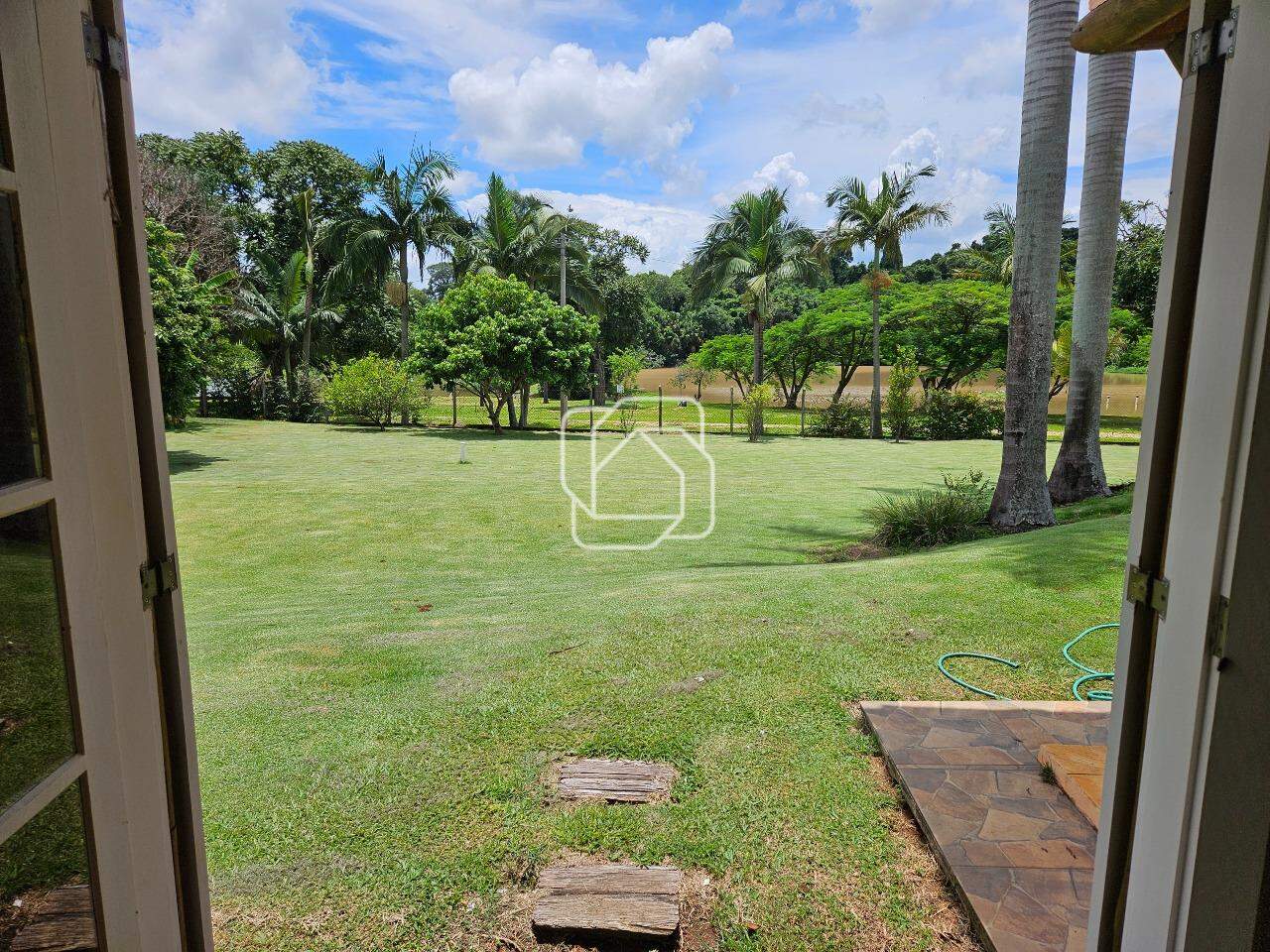 Casa de Condomínio à venda em Indaiatuba - SP - Parque da Grama: Área externa