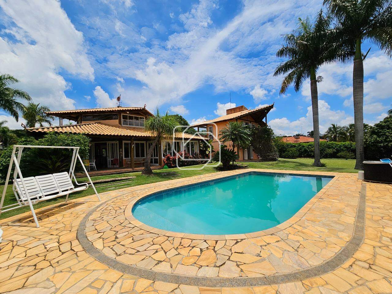 Casa de Condomínio à venda em Indaiatuba - SP - Parque da Grama: Área da piscina