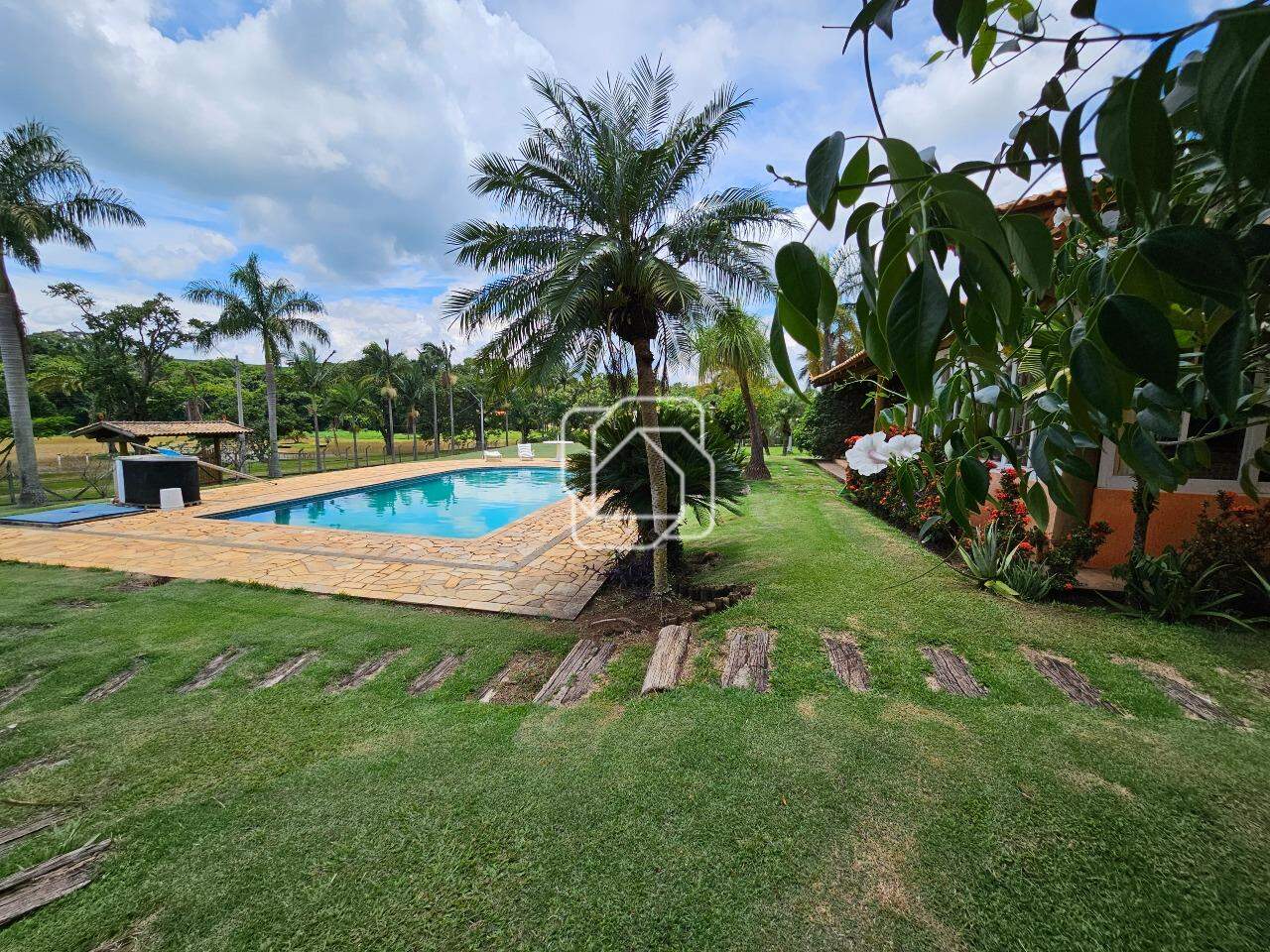 Casa de Condomínio à venda em Indaiatuba - SP - Parque da Grama: Área da piscina