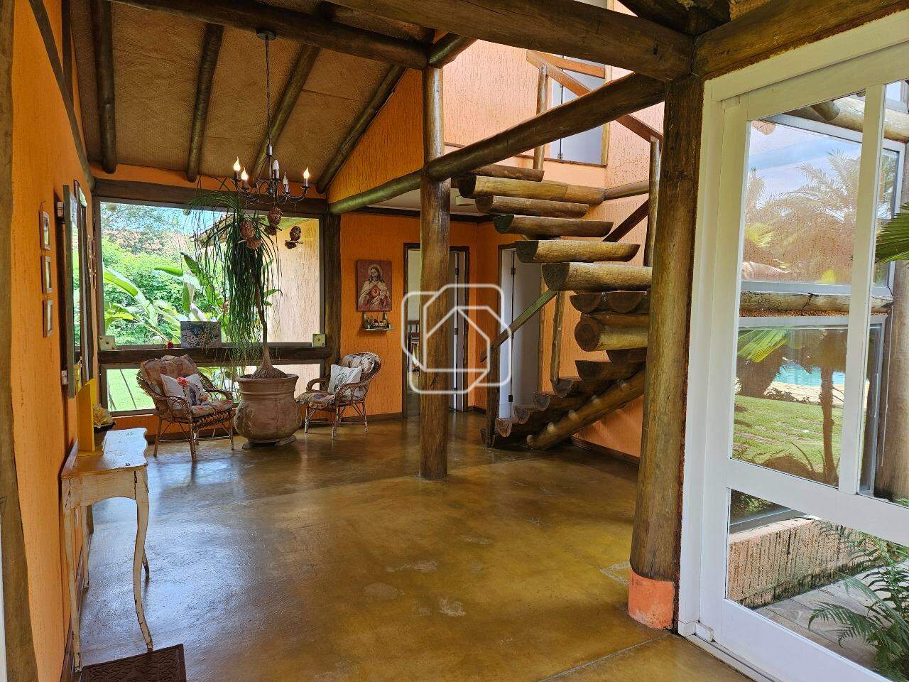 Casa de Condomínio à venda em Indaiatuba - SP - Parque da Grama: Corredor