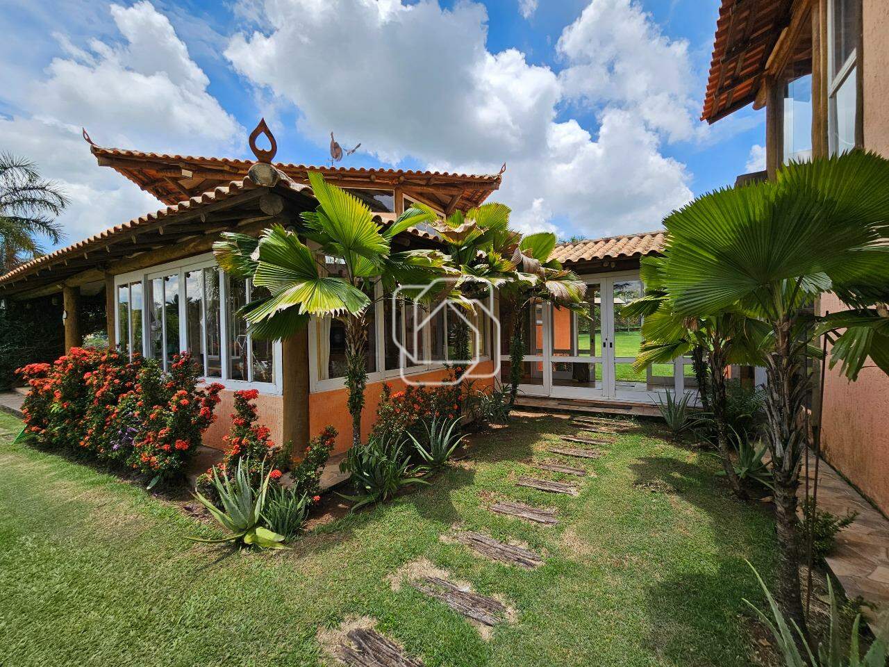 Casa de Condomínio à venda em Indaiatuba - SP - Parque da Grama: Área externa