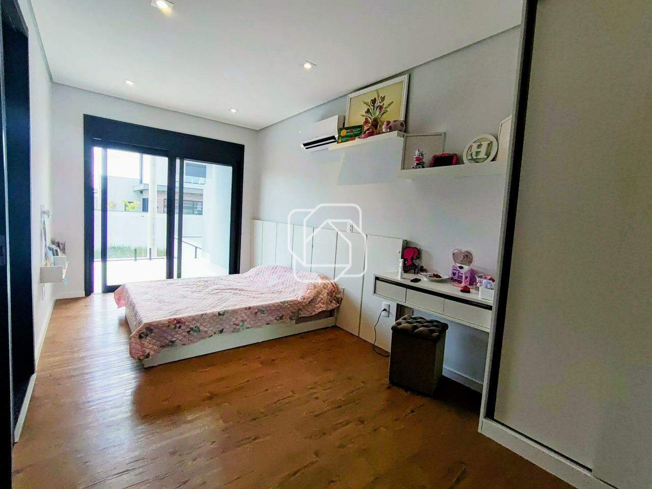 Casa de Condomínio à venda em Itu - SP - Condomínio Residencial Mont Blanc: Suíte
