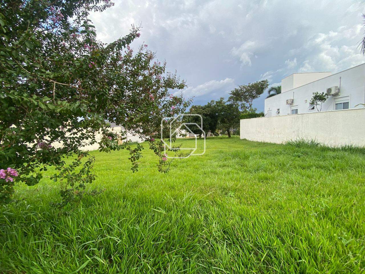 Terreno à venda em Salto - SP - Condomínio Fazenda Palmeiras Imperiais: