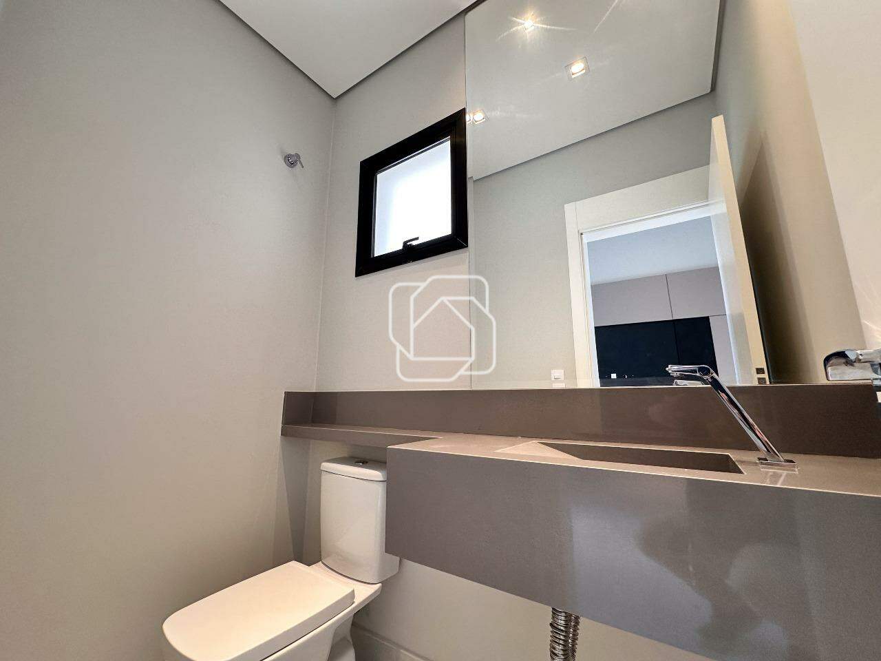 Casa de Condomínio à venda em Indaiatuba - SP - Residencial Duas Marias: Lavabo
