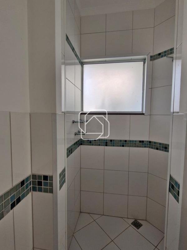 Casa de Condomínio à venda em Indaiatuba - SP - Jardim Residencial Santa Clara: Banheiro