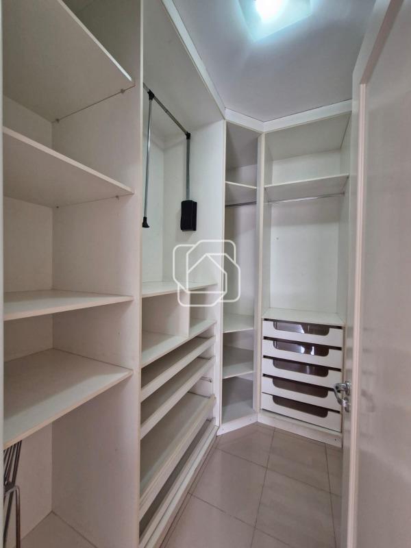 Casa de Condomínio à venda em Indaiatuba - SP - Jardim Residencial Santa Clara: Closet