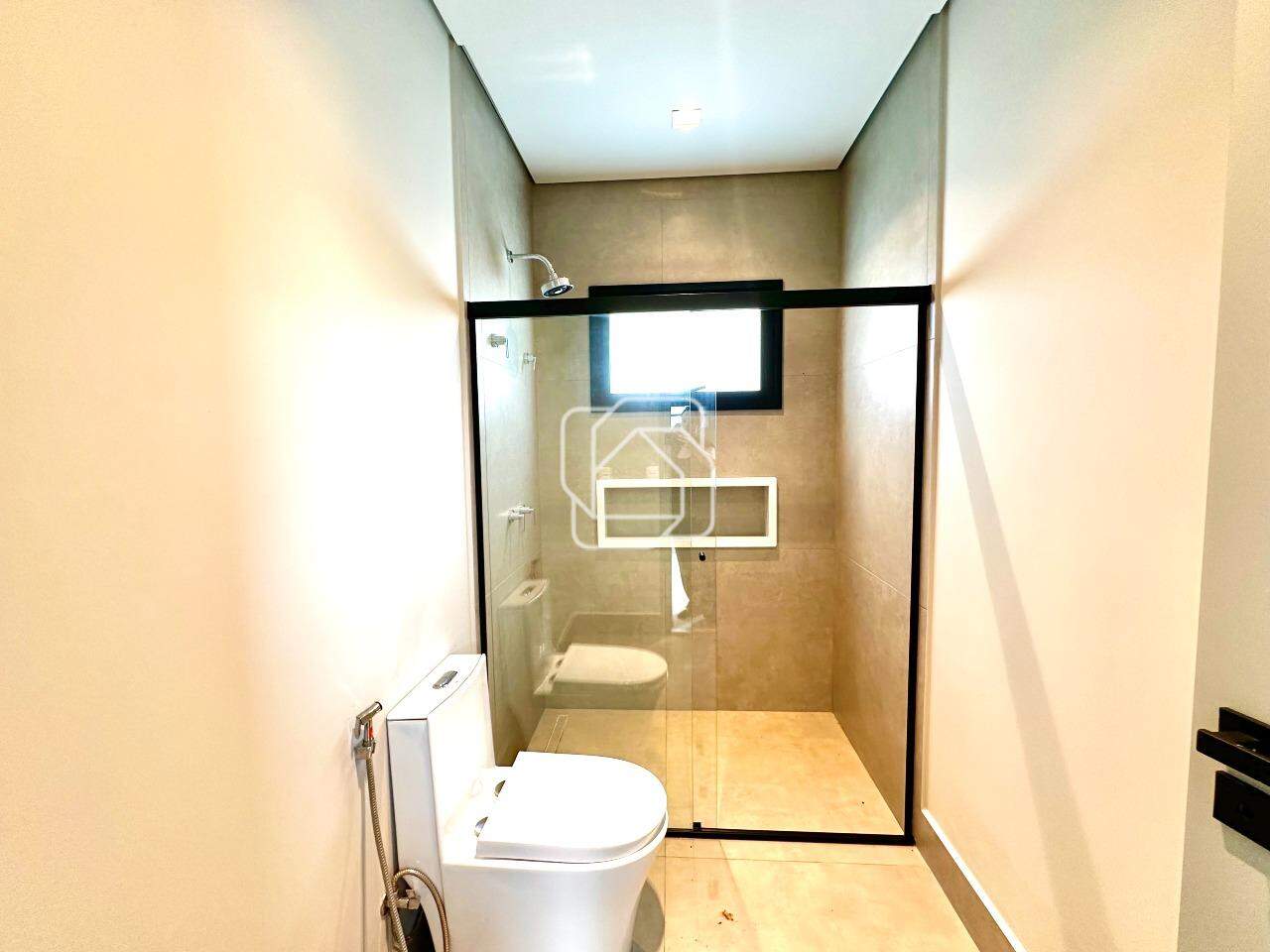 Casa de Condomínio à venda em Porto Feliz - SP - Fazenda Alvorada: Banheiro