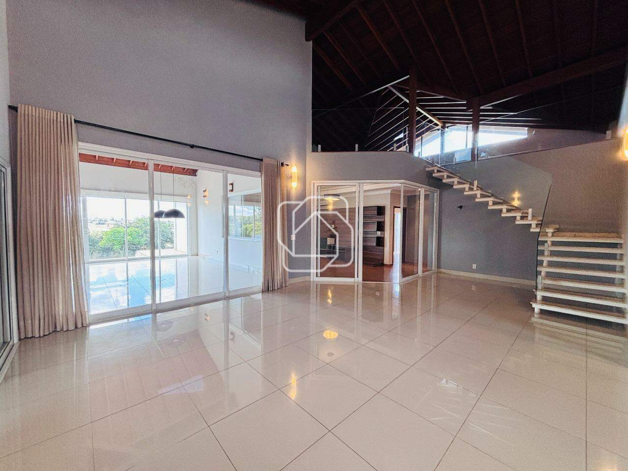 Casa de Condomínio para aluguel em Salto - SP - Condomínio Fazenda Palmeiras Imperiais: 