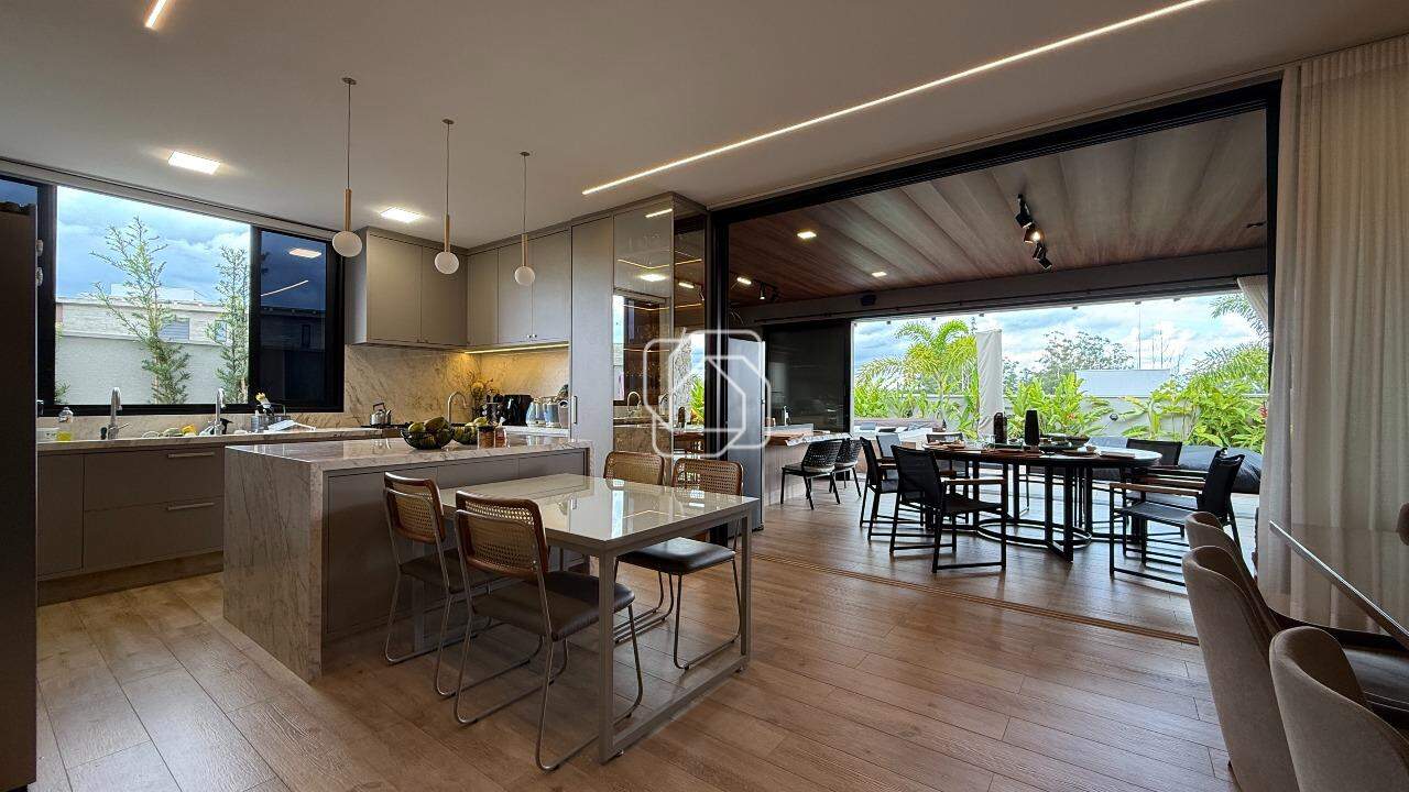 Casa de Condomínio à venda em Indaiatuba - SP - Parque Villa dos Pinheiros: Cozinha