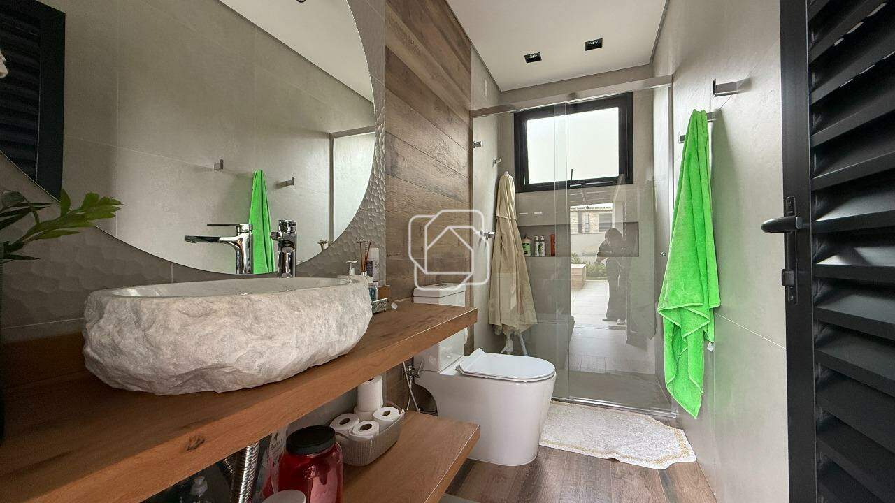 Casa de Condomínio à venda em Indaiatuba - SP - Parque Villa dos Pinheiros: Lavabo