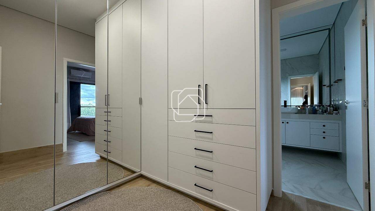 Casa de Condomínio à venda em Indaiatuba - SP - Parque Villa dos Pinheiros: Closet