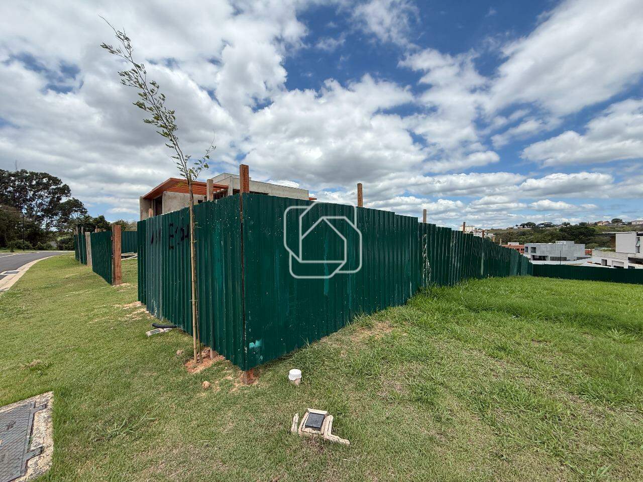 Terreno à venda em Indaiatuba - SP - Parque Villa dos Pinheiros: Visão geral do terreno