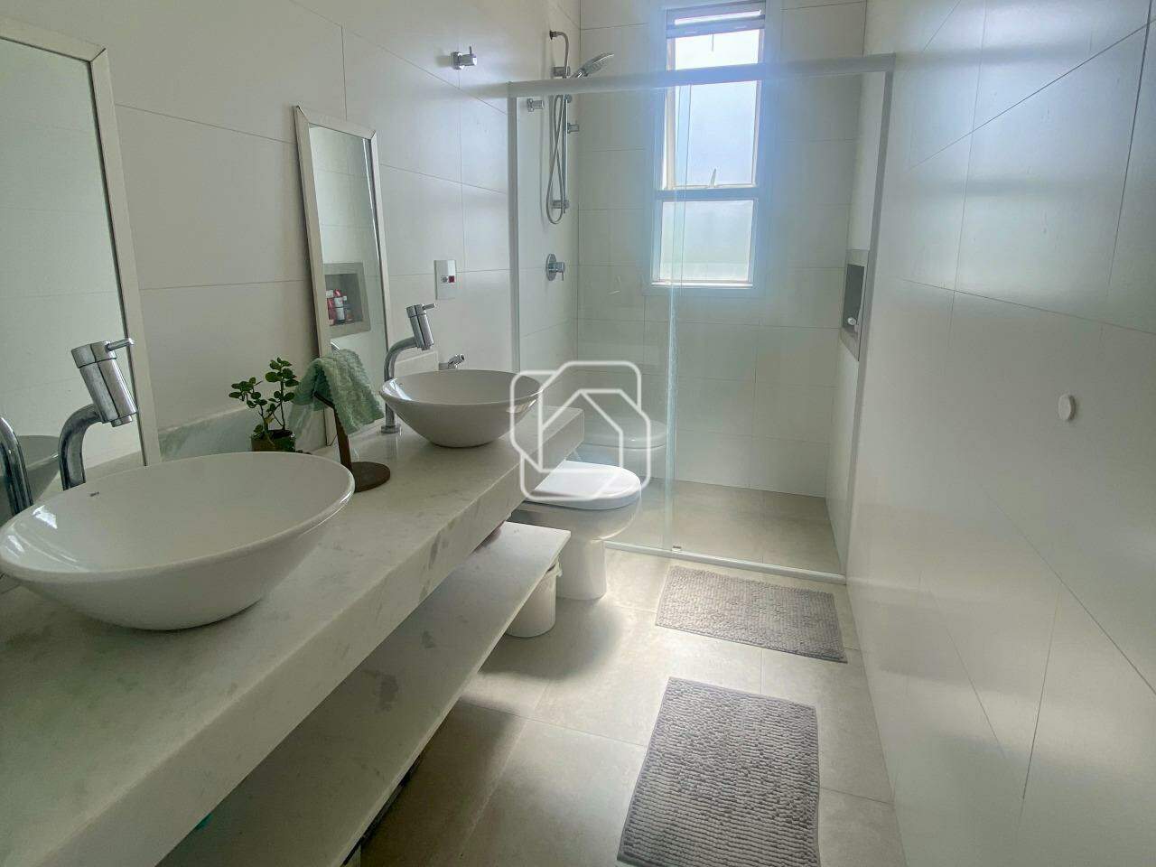 Casa de Condomínio à venda em Itu - SP - Residencial Parque Campos de Santo Antônio II: Banheiro