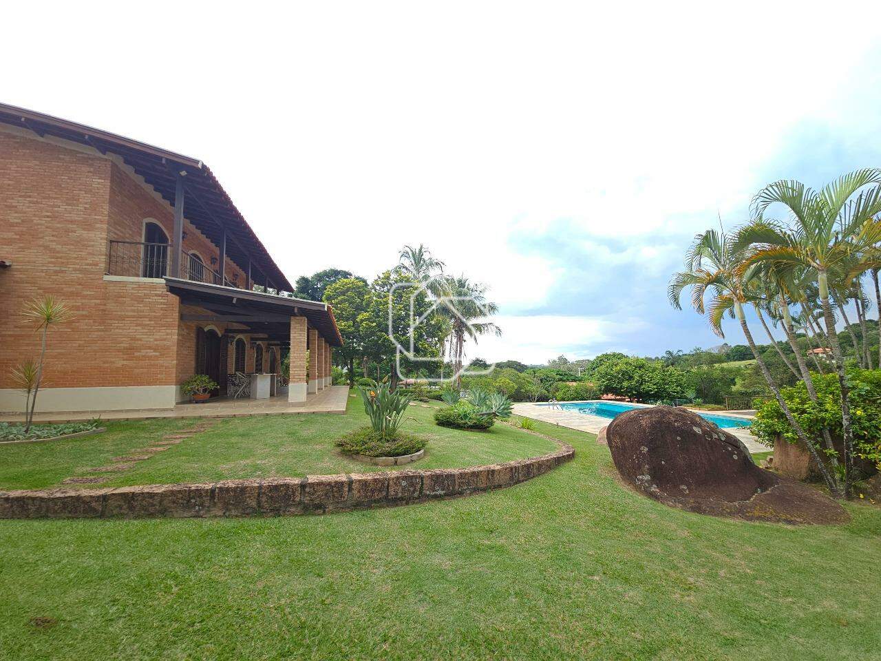 Casa de Condomínio à venda em Indaiatuba - SP - Recanto dos Pássaros: Área externa