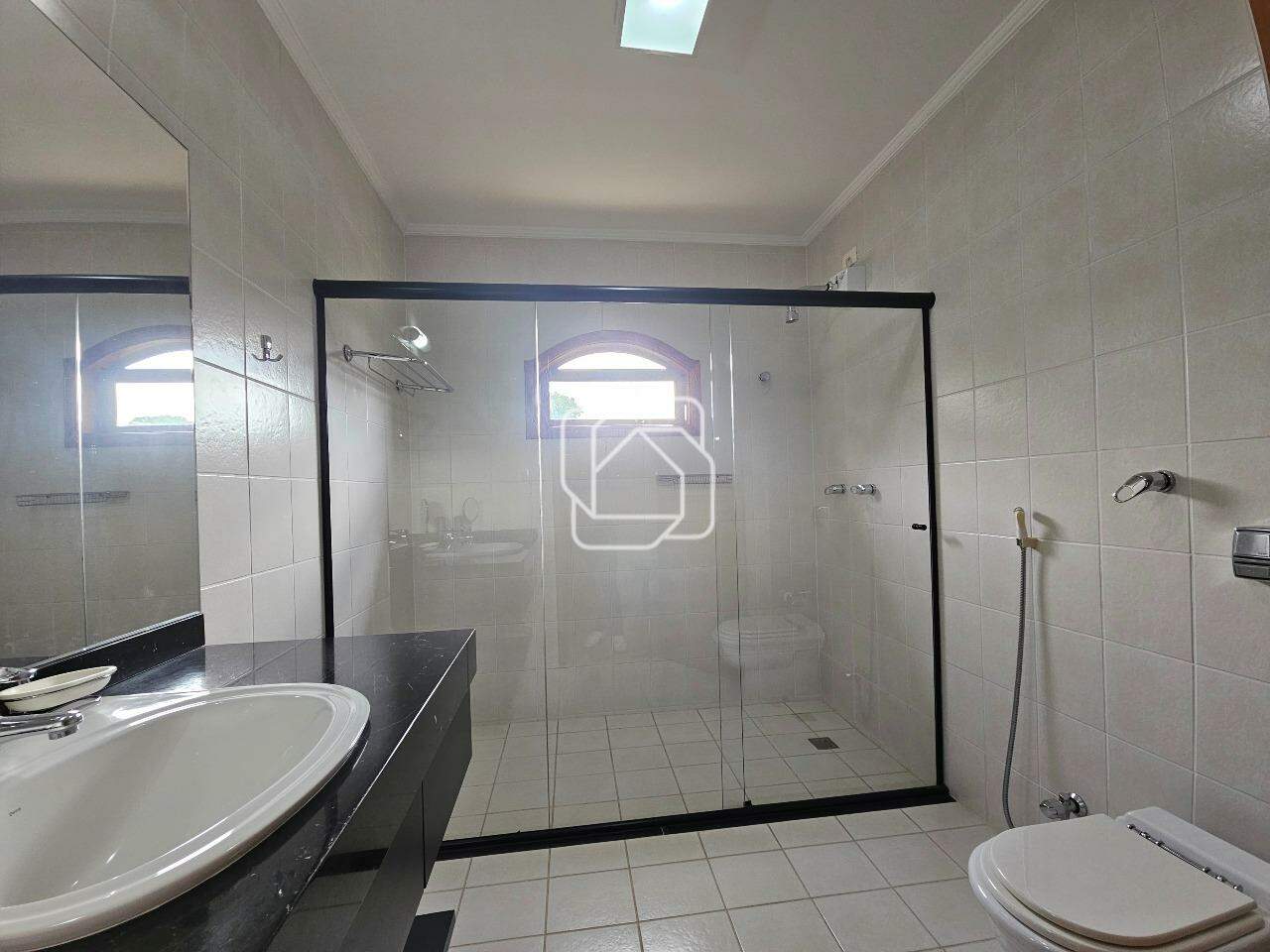 Casa de Condomínio à venda em Indaiatuba - SP - Recanto dos Pássaros: Banheiro