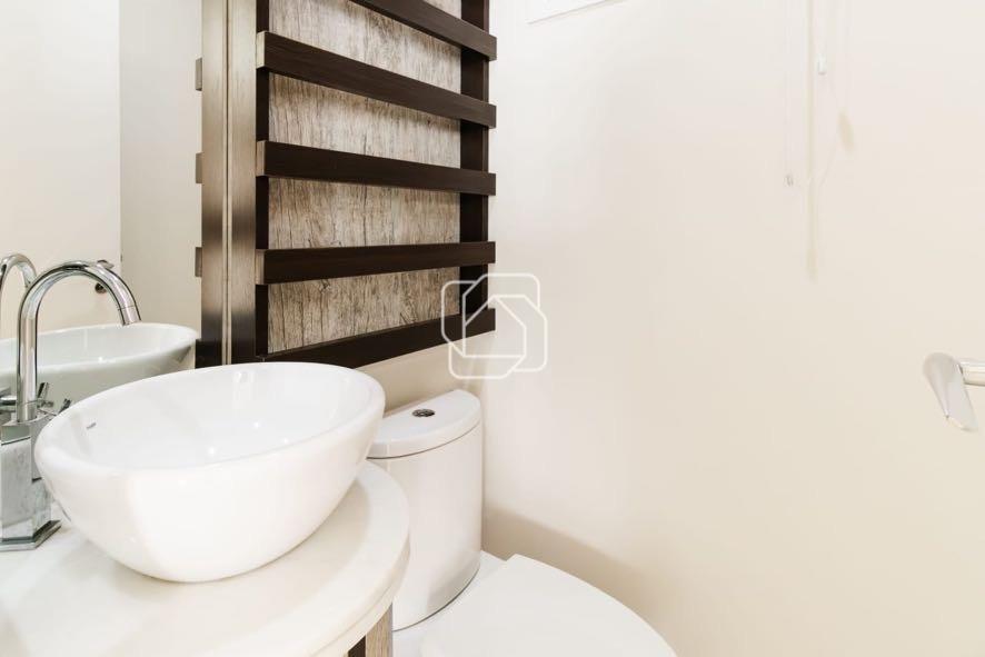 Apartamento para aluguel em Indaiatuba - SP - Central Park Residencial: Lavabo