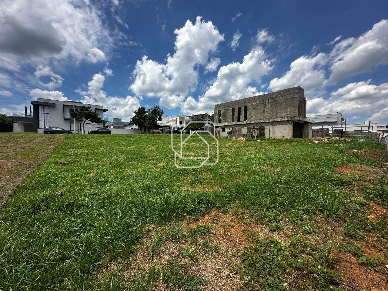Terreno à venda em Itu - SP - Condomínio UNA: 