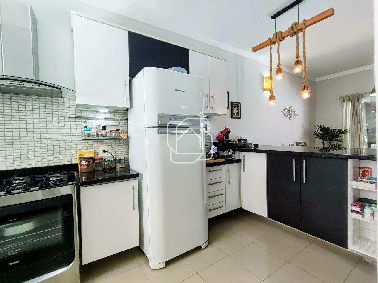Casa de Condomínio à venda em Itu - SP - Parque do Varvito: Cozinha