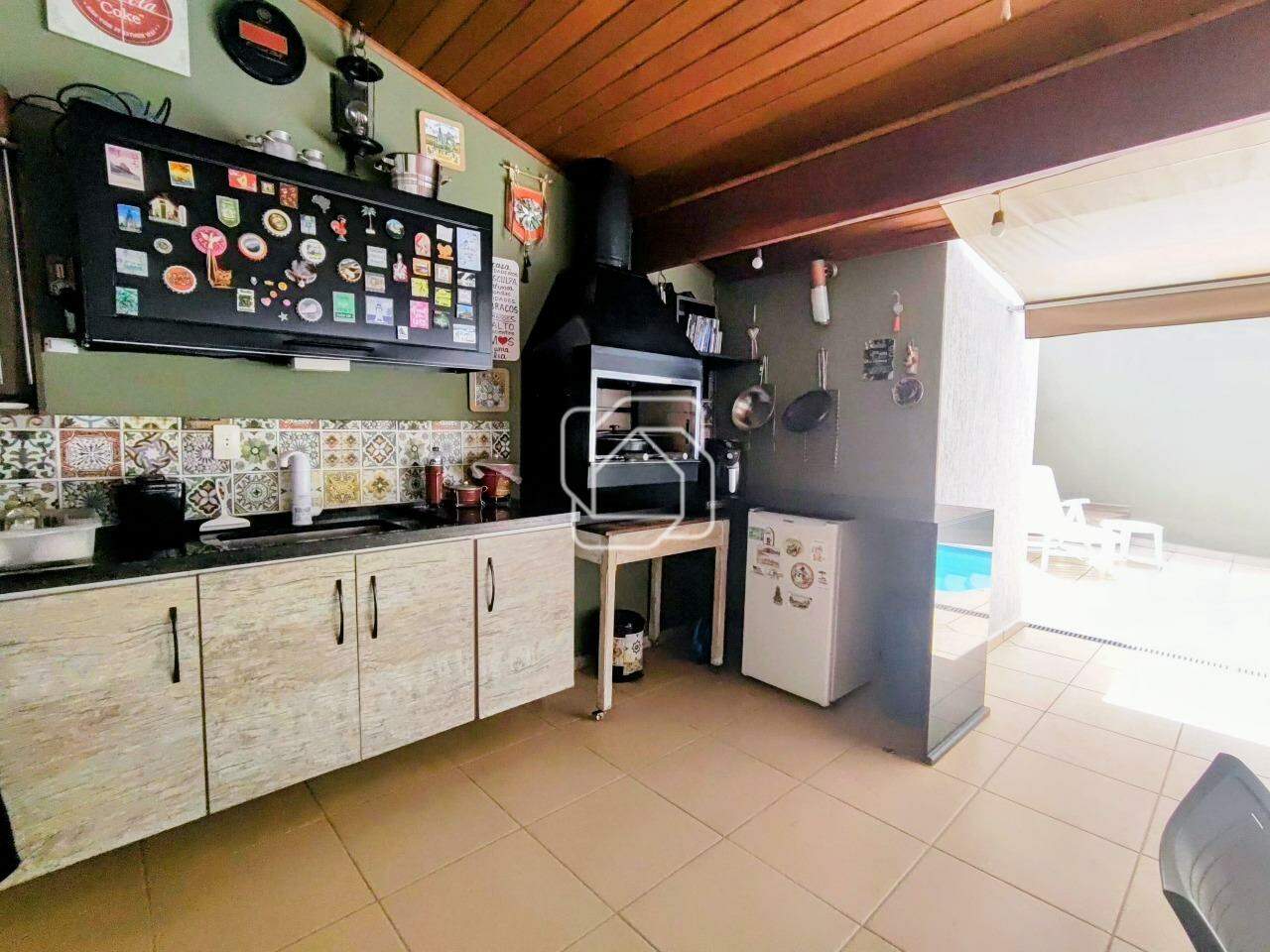 Casa de Condomínio à venda em Itu - SP - Parque do Varvito: Área Gourmet