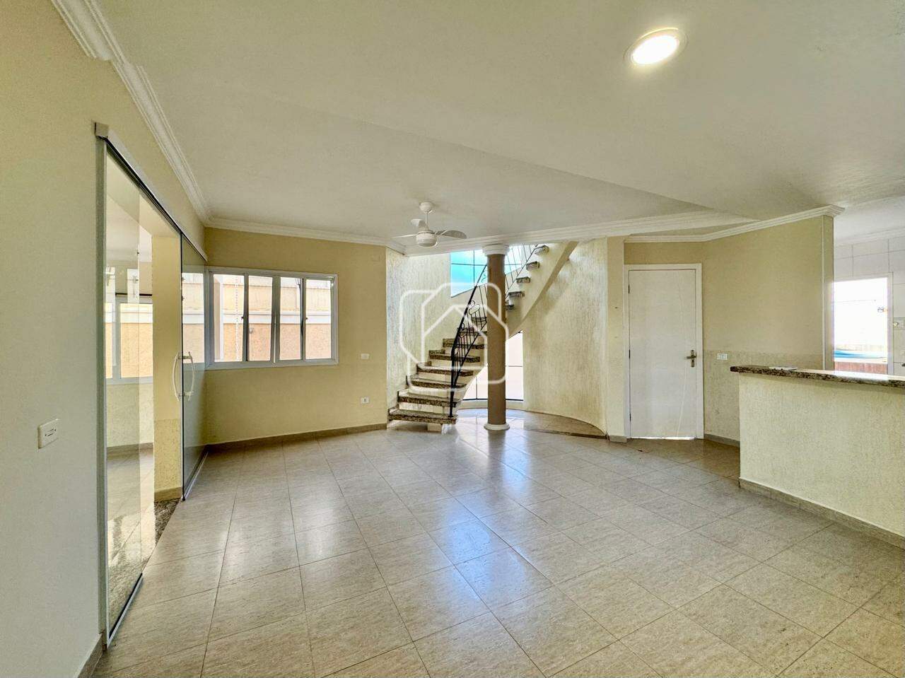 Casa de Condomínio para aluguel em Itu - SP - Condomínio Parque do Varvito: 