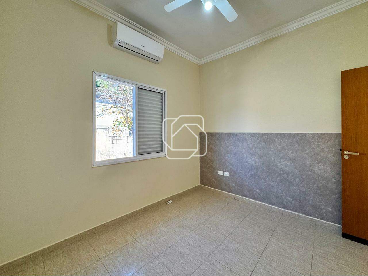 Casa de Condomínio para aluguel em Itu - SP - Condomínio Parque do Varvito: 