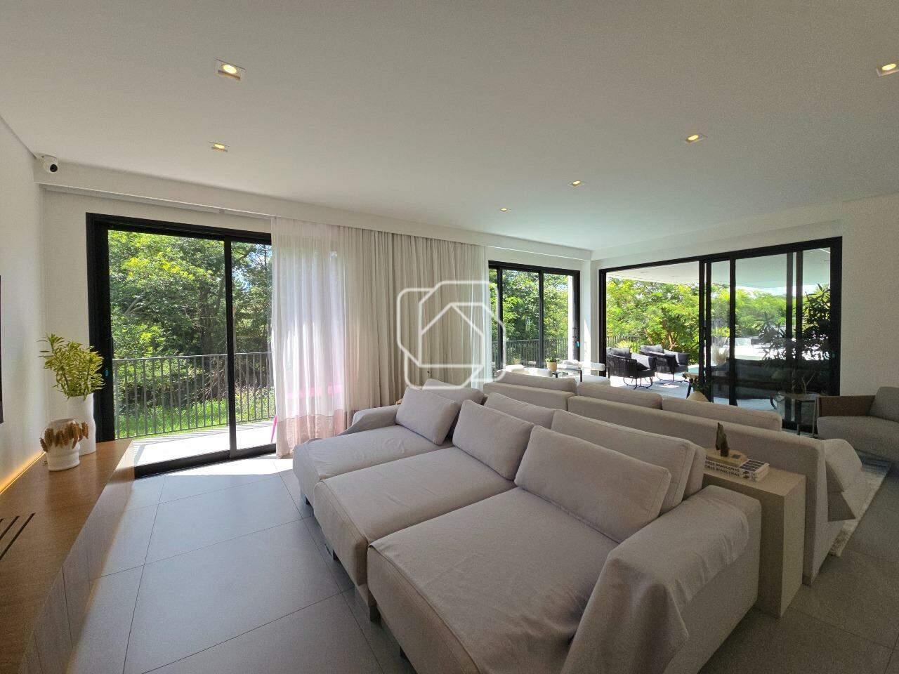 Casa de Condomínio à venda em Itu - SP - Condomínio Villas do Golfe: Sala de Estar 