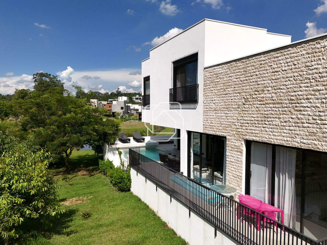 Casa de Condomínio à venda em Itu - SP - Condomínio Villas do Golfe: Área externa