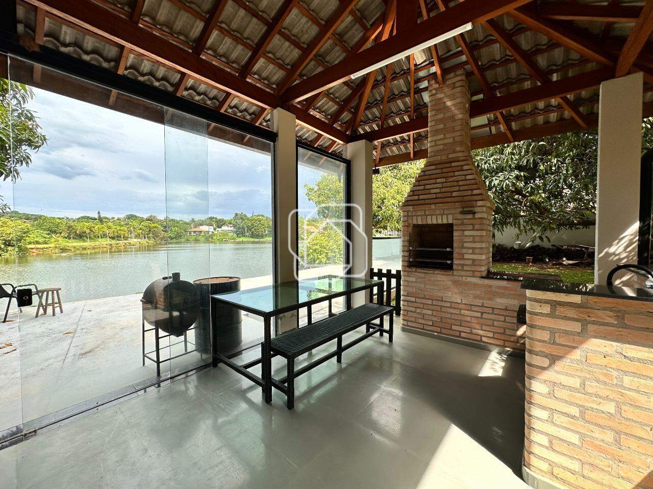 Casa de Condomínio à venda em Indaiatuba - SP - Colinas do Mosteiro de Itaici: Área gourmet