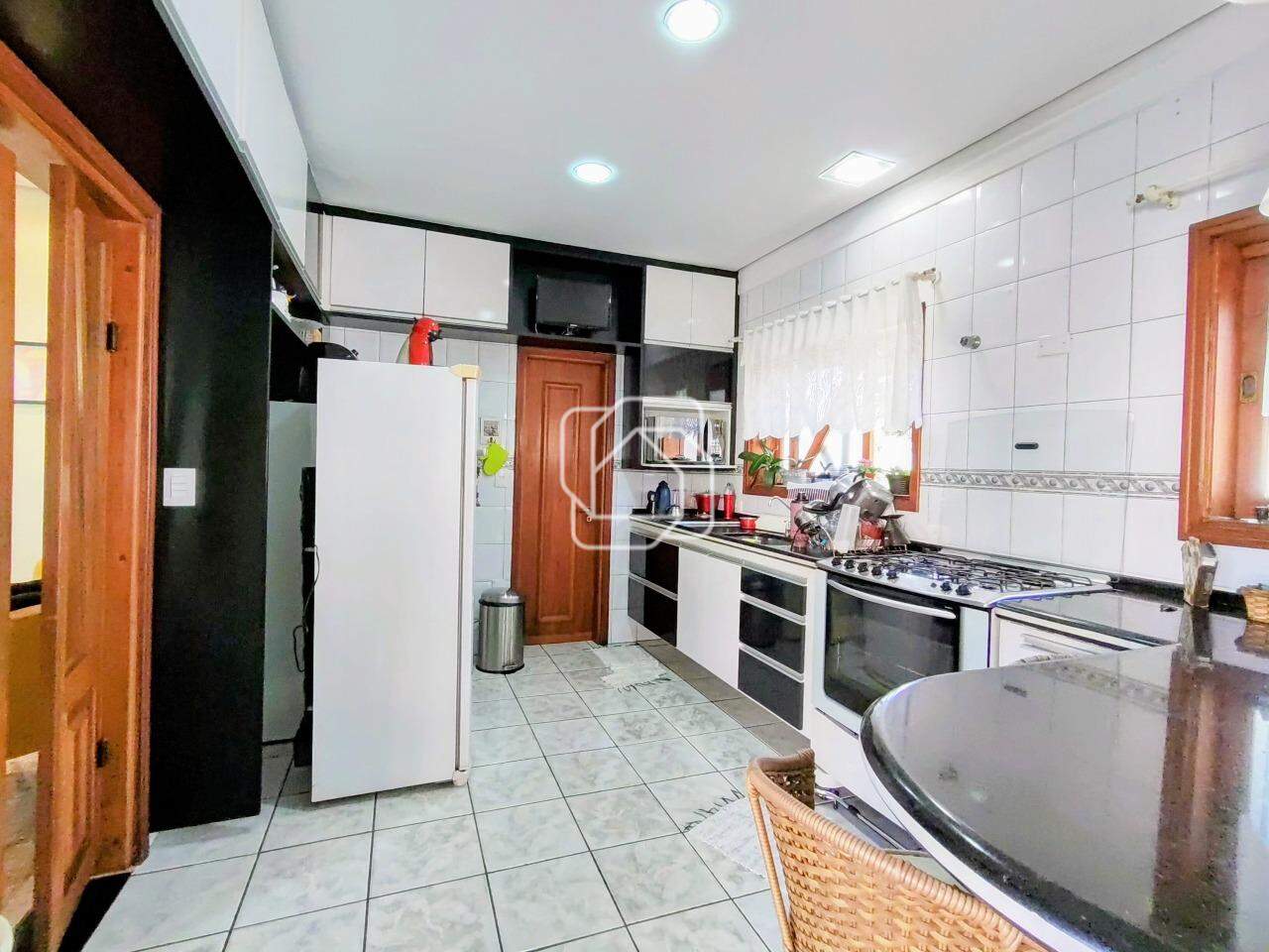 Casa de Condomínio à venda em Itu - SP - Portal da Vila Rica : Cozinha