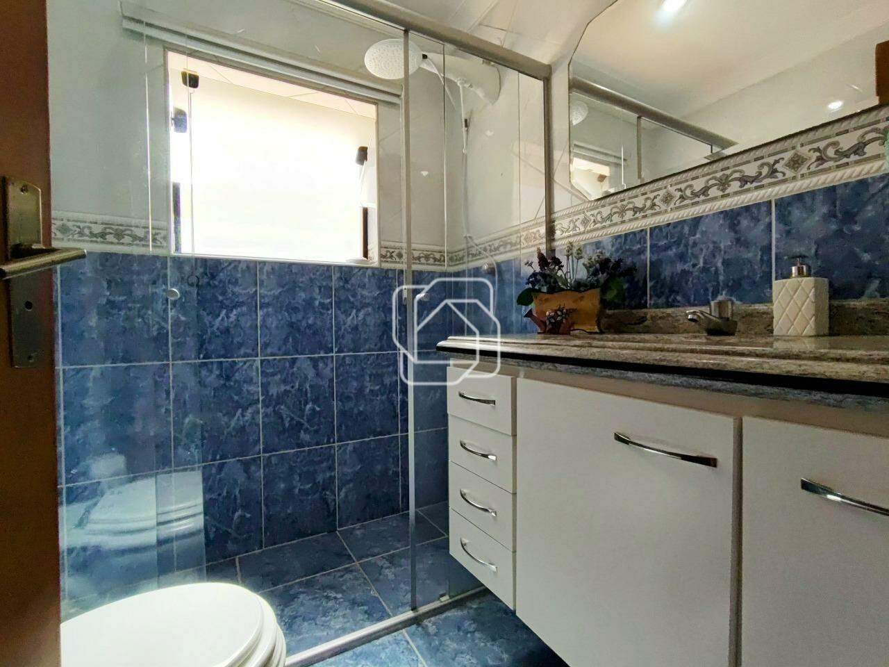 Casa de Condomínio à venda em Itu - SP - Portal da Vila Rica : Banheiro 