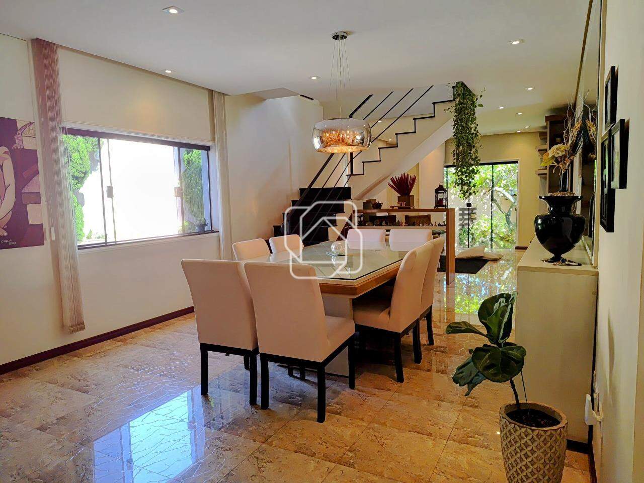 Casa de Condomínio à venda em Itu - SP - Portal da Vila Rica : Sala de jantar
