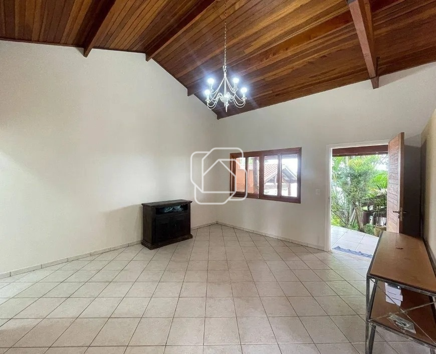 Casa de Condomínio à venda em Itu - SP - Portal da Vila Rica : Sala