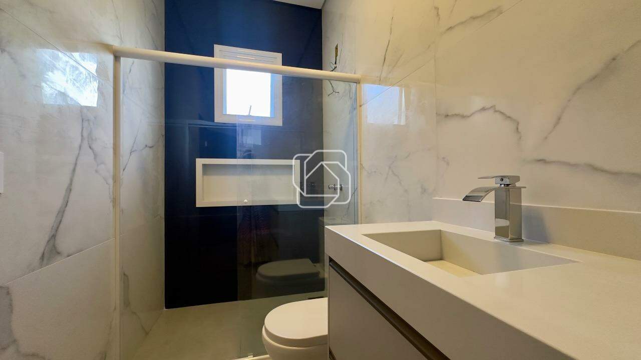 Casa de Condomínio à venda em Indaiatuba - SP - Residencial Evidências: Banheiro