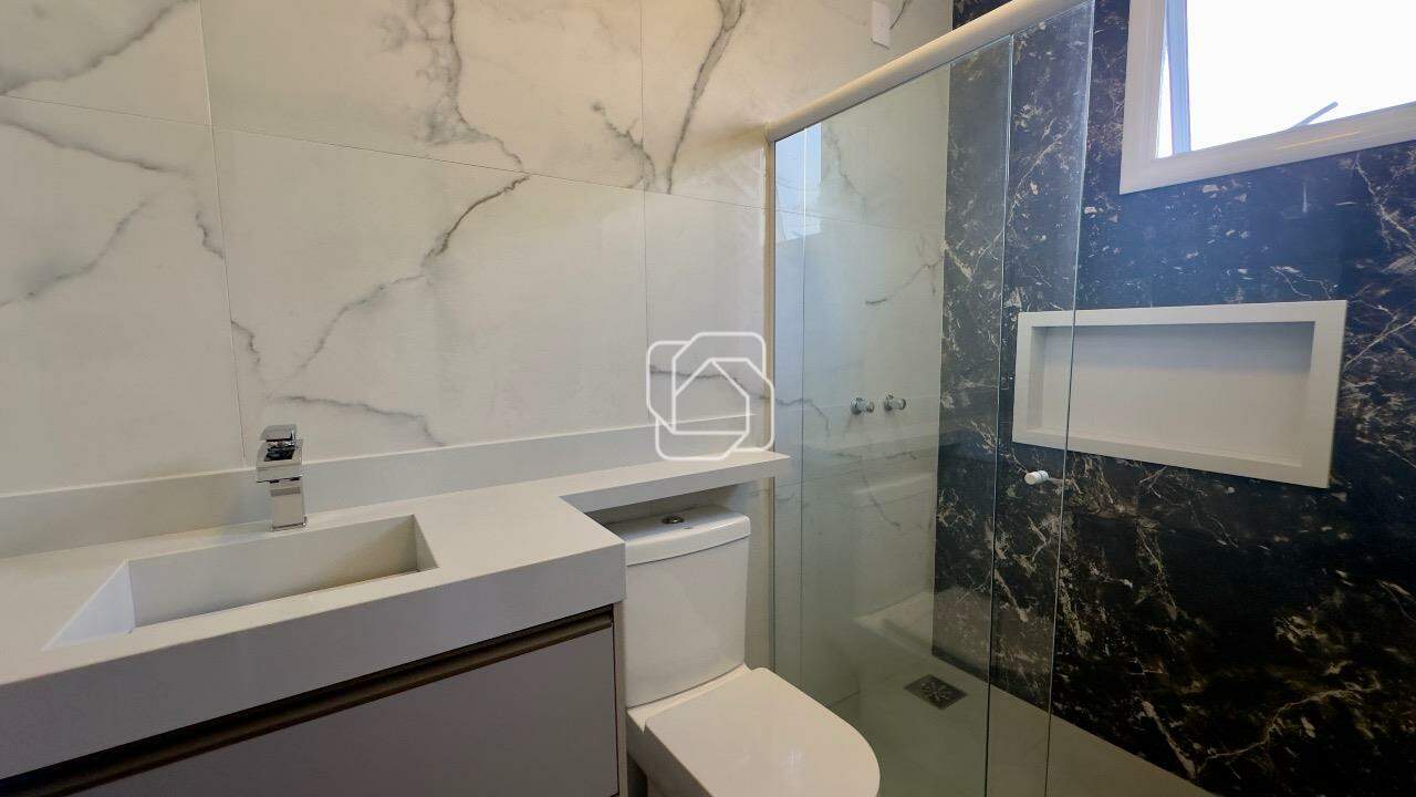 Casa de Condomínio à venda em Indaiatuba - SP - Residencial Evidências: Banheiro