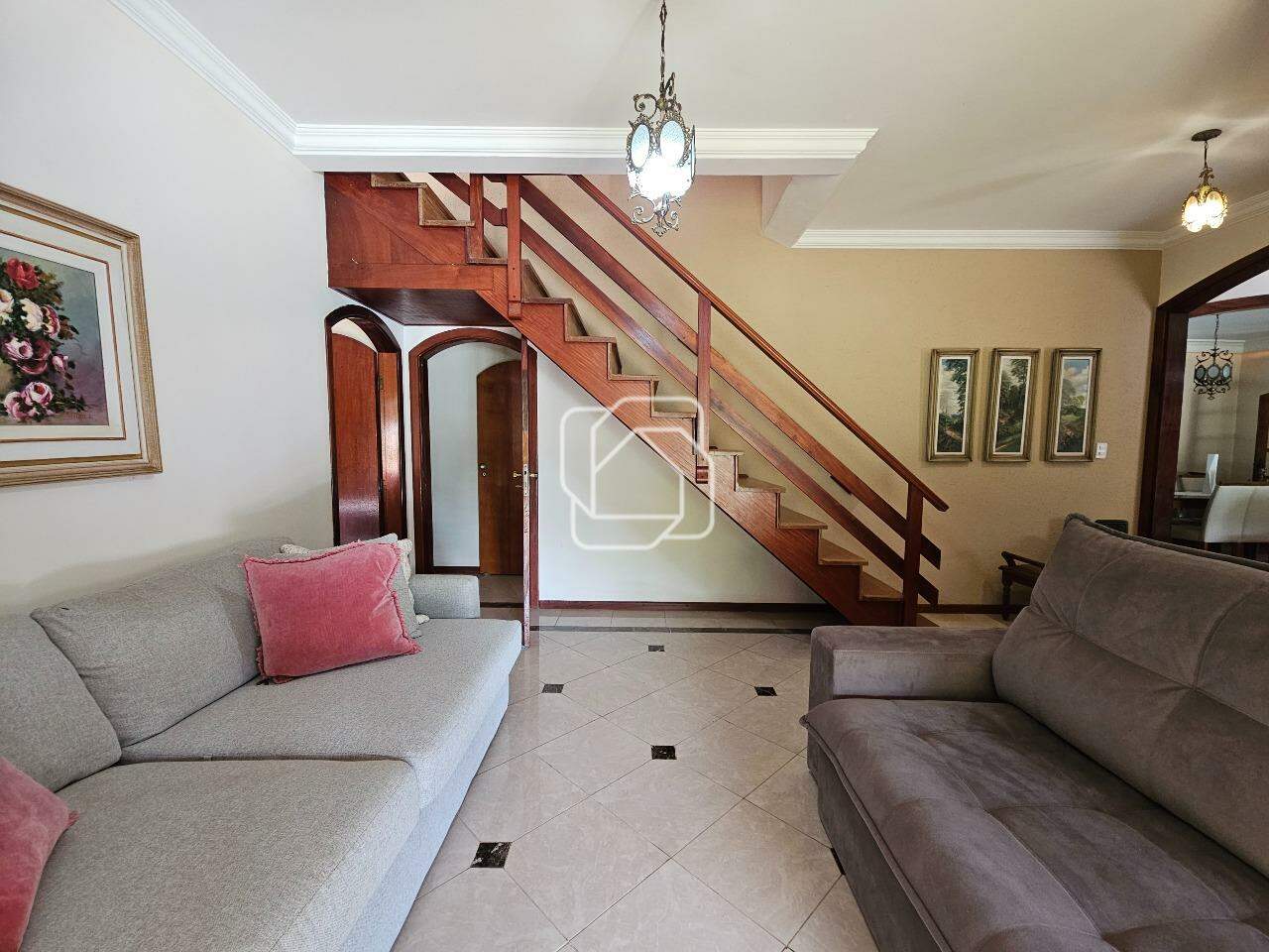 Casa de Condomínio à venda em Indaiatuba - SP - Chácara Polaris: Sala de estar
