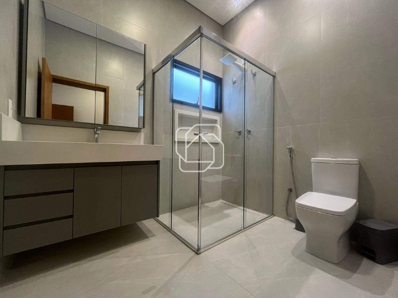 Casa de Condomínio à venda em Salto - SP - Residencial Lagos D’Icaraí: Banheiro