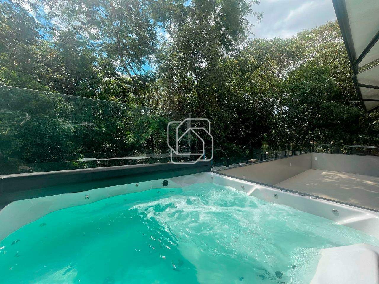 Casa de Condomínio à venda em Salto - SP - Residencial Lagos D’Icaraí: Hidromassagem