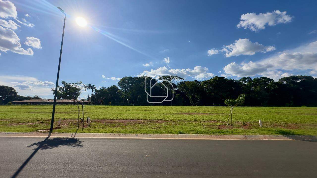 Terreno à venda em Indaiatuba - SP - Jardim Villa Sapezal: Visão geral do terreno