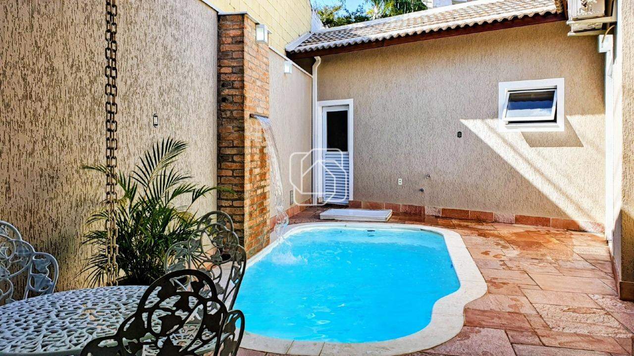 Casa de Condomínio à venda em Itu - SP - Parque do Varvito: Piscina